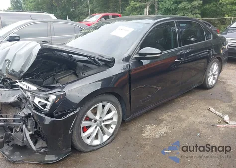 2019 Volkswagen Passat Wolfsburg из США, поврежденный, VIN 1VWLA7A3XKC006947